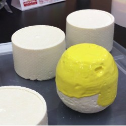 Какое покрытие выбрать для сыра:  ВОСК, ЛАТЕКС или ТЕРМОУСАДОЧНЫЕ ПАКЕТЫ ?